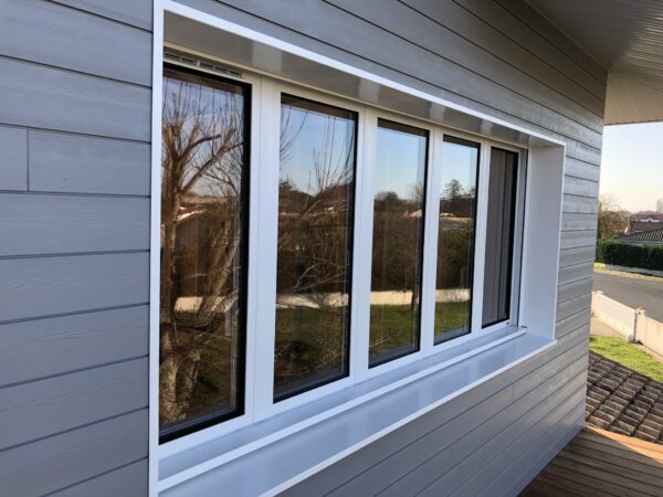 fenetres en alu blanc sur maison